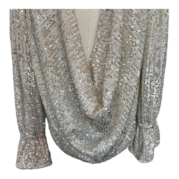 🆕 ✨ NWT 1.STATE Midnight Garden Sequin Bell Sleeve Blouse | Women’s Sz L - Picture 7 of 10